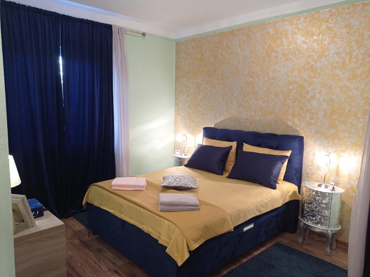 Villa Gregovica &T 2 Pula Buitenkant foto