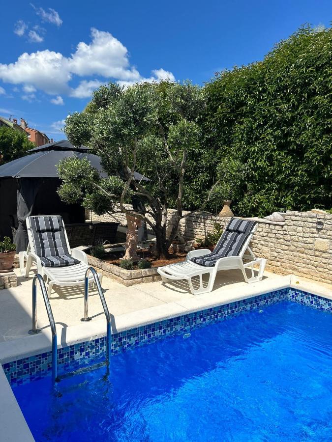 Villa Gregovica &T 2 Pula Buitenkant foto