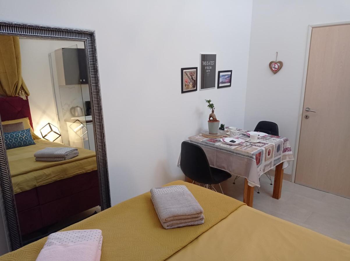 Villa Gregovica &T 2 Pula Buitenkant foto